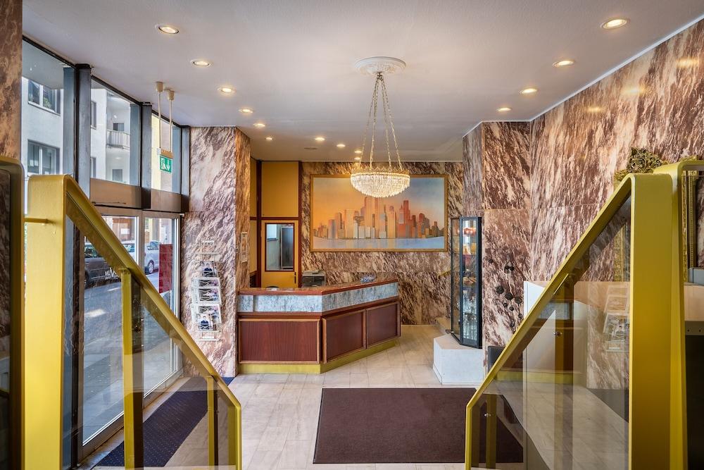 Hotel Leonet Кёльн Экстерьер фото